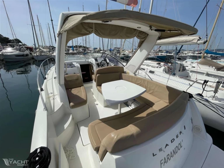 Vermietung Motorboot Jeanneau mit Führerschein