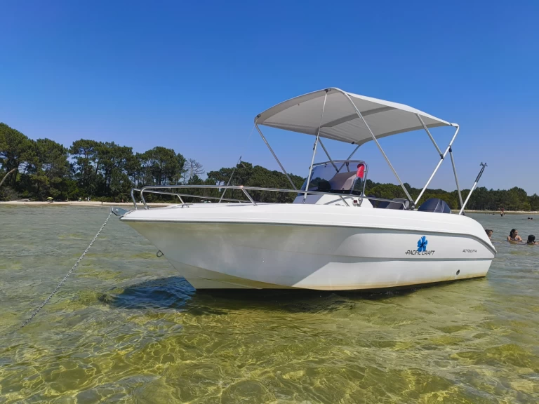 Vermietung Motorboot Pacific Craft mit Führerschein