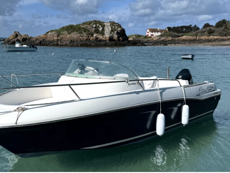 Motorboot mieten in Lézardrieux zum besten Preis