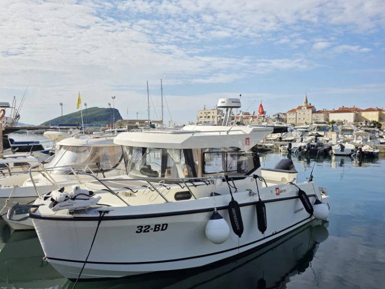 YachtCharter in Budva - Quicksilver Pilithouse 805 cabine auf SamBoat