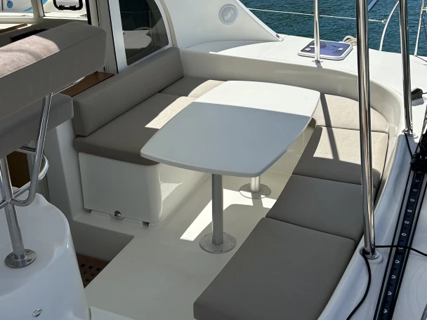 YachtCharter in Omiš - Lagoon Lagoon 380 S2 auf SamBoat