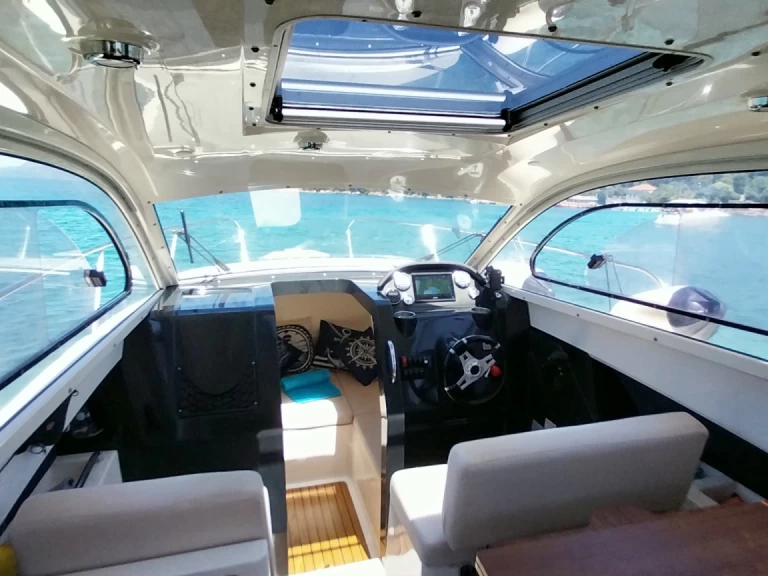 YachtCharter in Dubrovnik - Quicksilver Activ 705 Weekend auf SamBoat