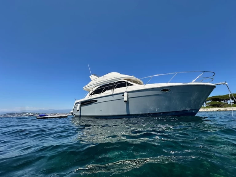 Meridian 341 Sedan mieten Mandelieu-la-Napoule