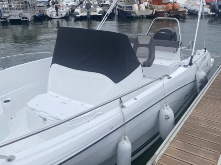 Motorboot mit oder ohne Skipper Jeanneau mieten in Arcachon