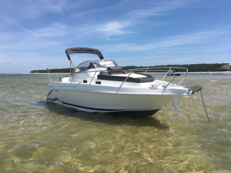 Ein B2 Marine Cap Ferret mieten in Port du Lavandou