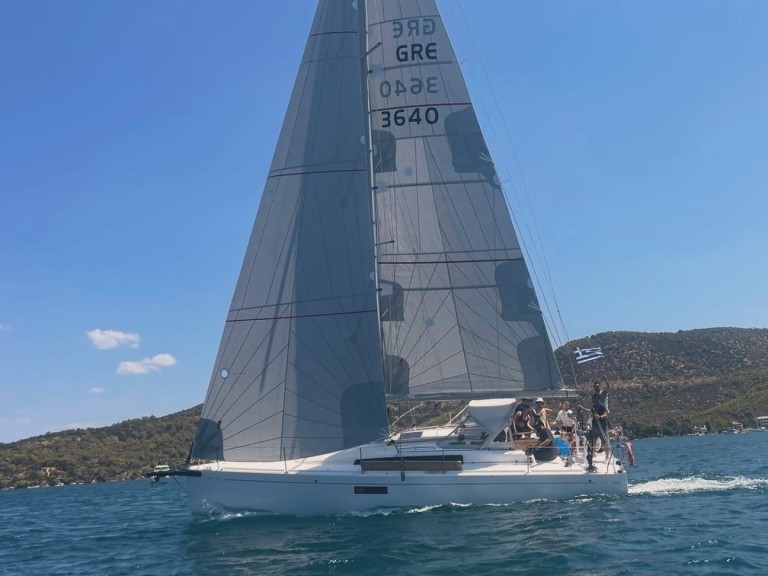 Bootsverleih Bénéteau First 36 Piräus Samboat
