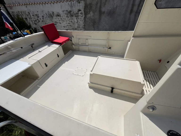 Ein Bénéteau Sunday 550 mieten in Île-d'Aix