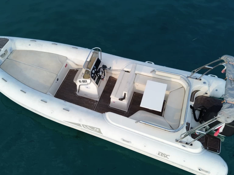 Vermietung Schlauchboot Bsc mit Führerschein