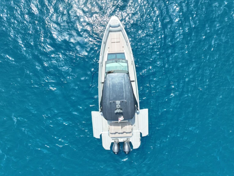 Ein Saxdor Saxdor 320 GTO mieten in Golfo Aranci