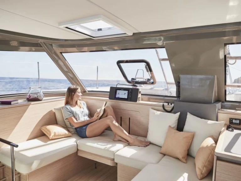 YachtCharter in Cannes - Nautitech Nautitech 40 Open  auf SamBoat