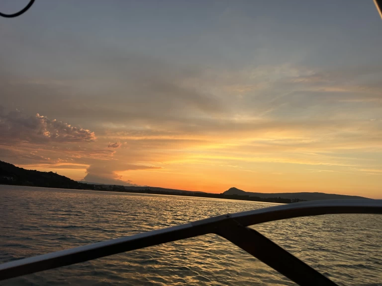 Motorboot mieten in Saint-Jorioz - Four Winns Horizon 180