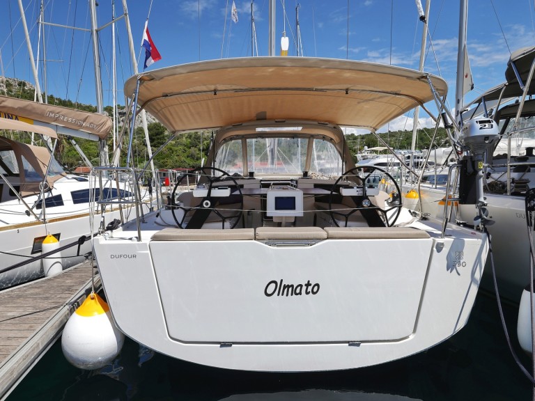 Ein Dufour Dufour 390 mieten in Primošten