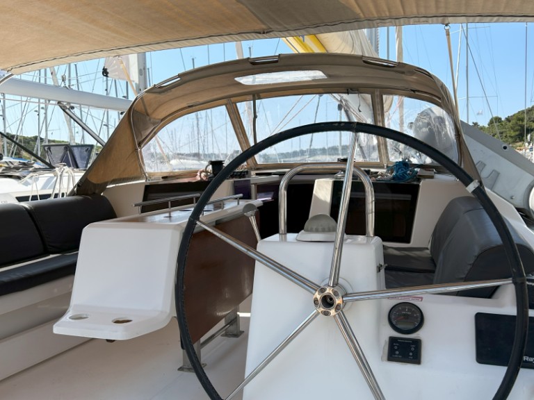Dufour Dufour 460 Grand Large mieten Primošten