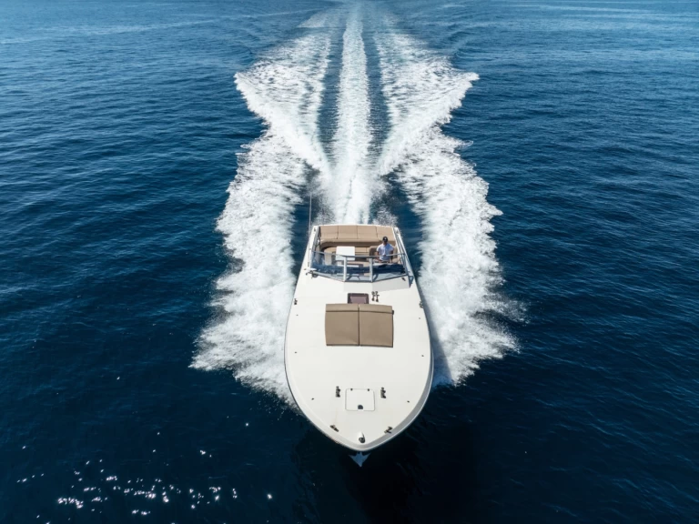 Motorboot mit oder ohne Skipper Itama mieten in Saint-Tropez