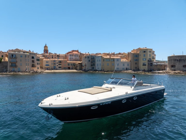 Itama ITAMA 42 mieten Saint-Tropez