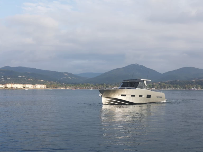 Ein MED YACHT  Med Yacht 52 mieten in Cogolin