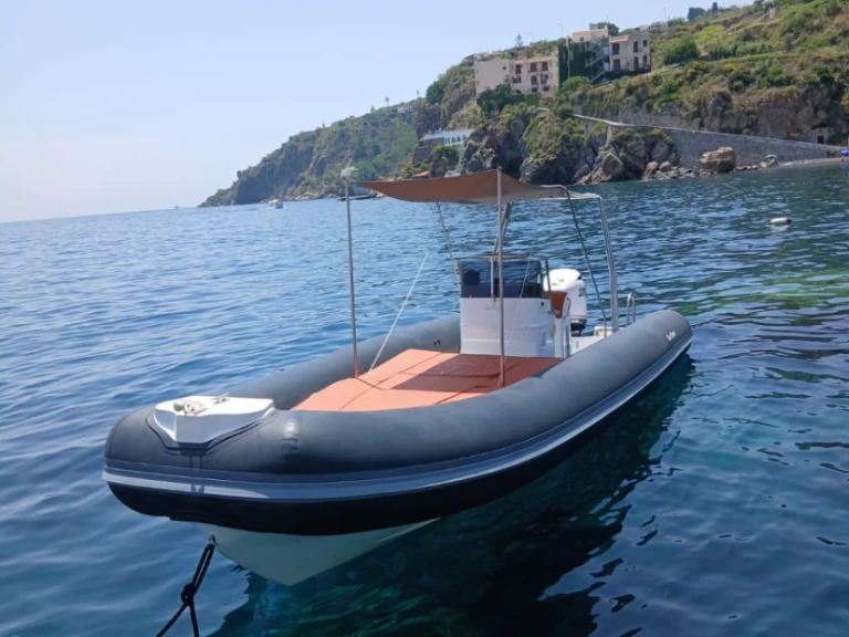 Bootsverleih Bwa Bwa 750 Lipari Samboat