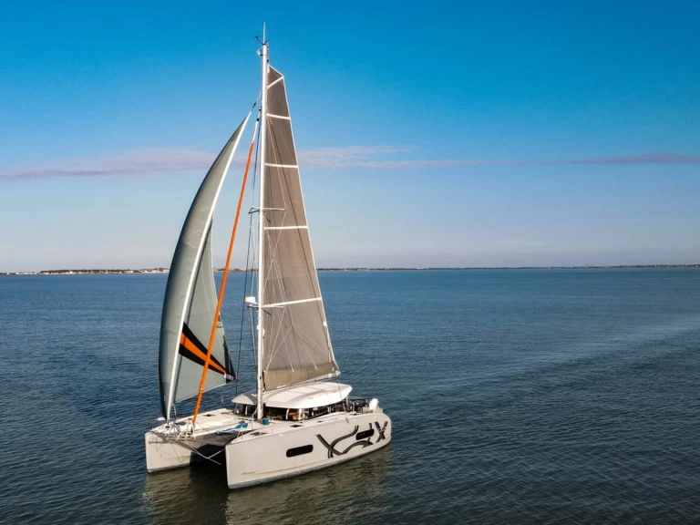 Excess Excess 11 mieten La Rochelle