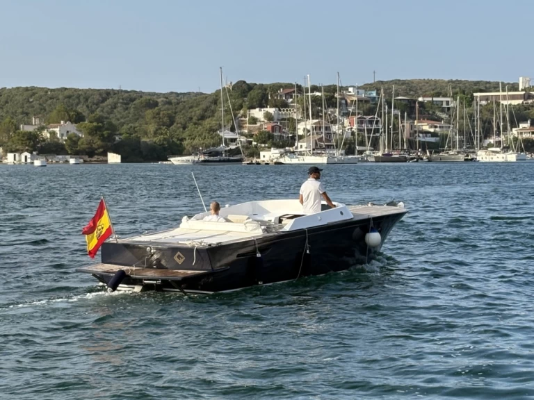 Motorboot mit oder ohne Skipper VENTURI mieten in Mahón