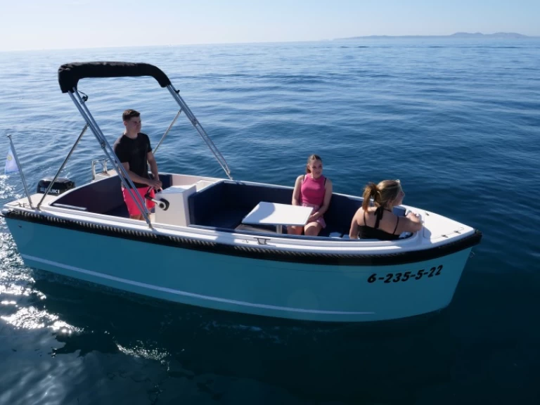 Motorboot mieten in Roses zum besten Preis