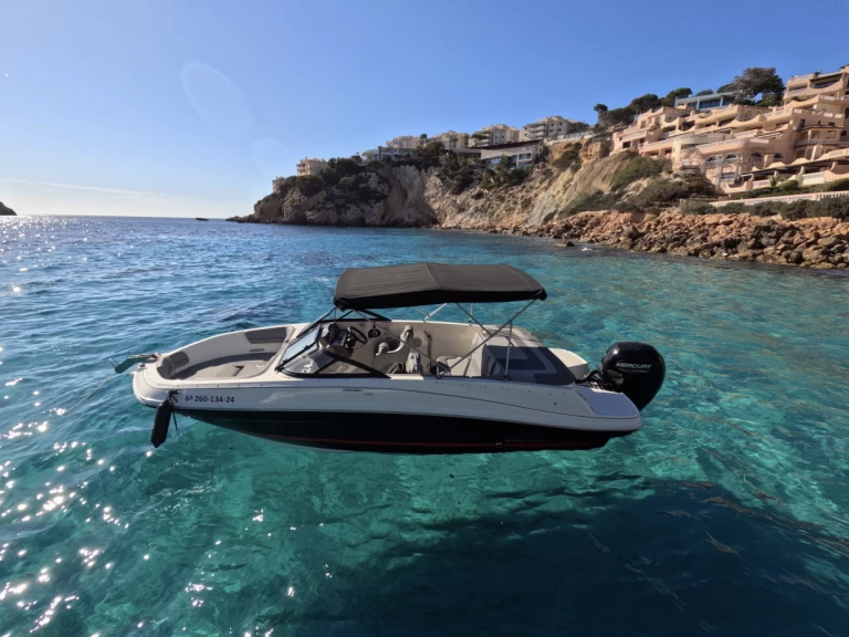 Bayliner VR5 mieten Club Nàutic Santa Ponsa