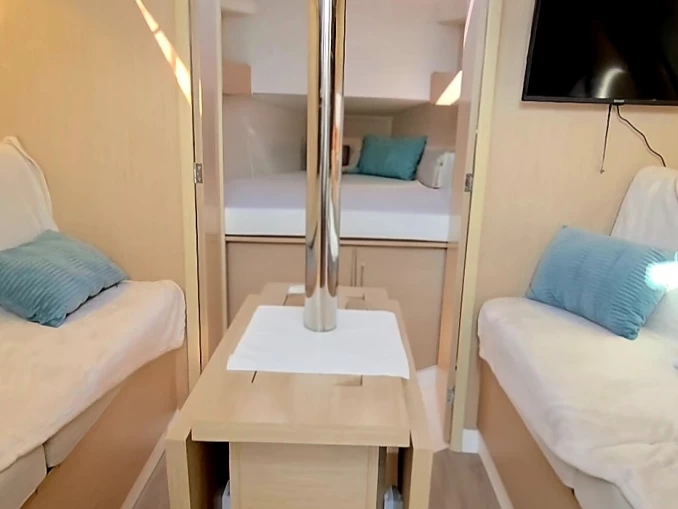 Segelboot mieten in Les Sables-d'Olonne - Bénéteau Oceanis 30.1