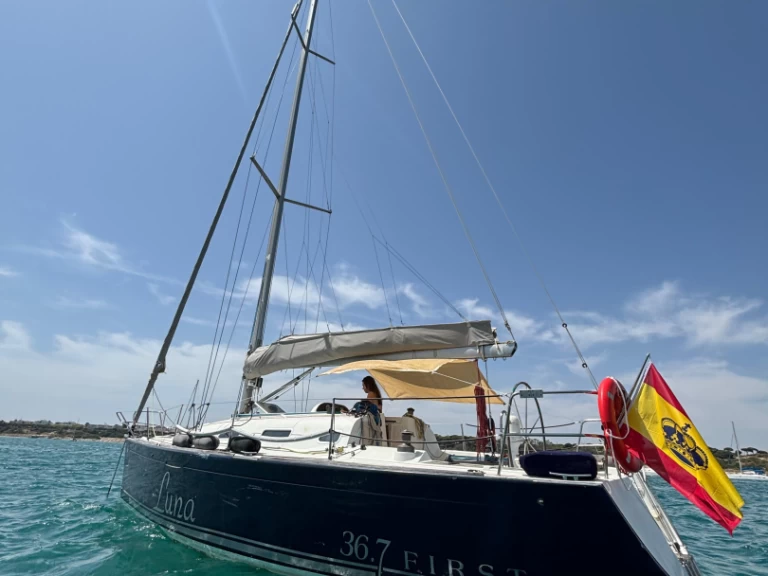 Segelboot mieten in Cádiz - Bénéteau First 36.7