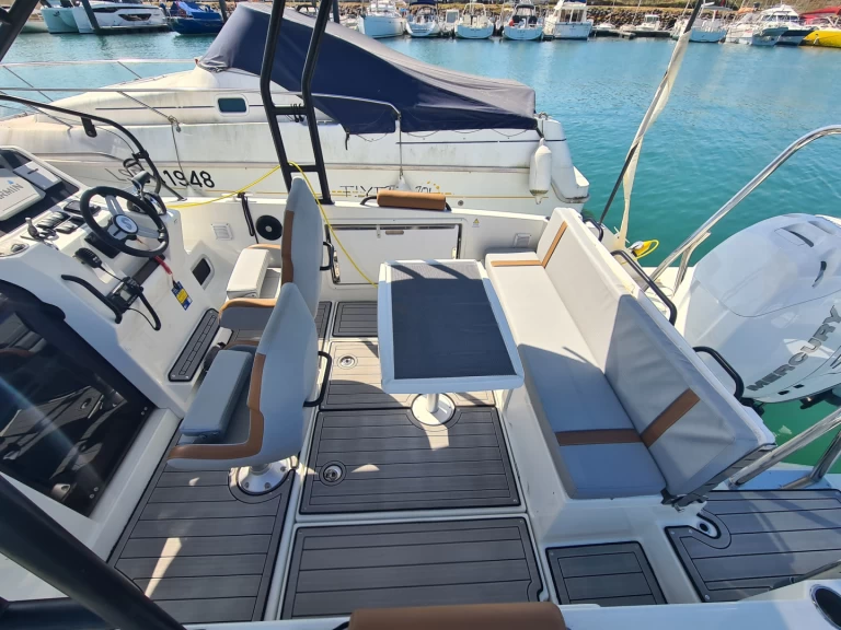 Motorboot mieten in Les Sables-d'Olonne - Bénéteau Flyer 8 SUNdeck