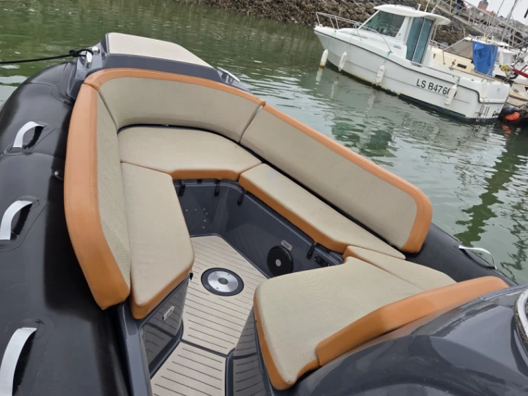 Ein Zodiac Medline 9 mieten in Les Sables-d'Olonne