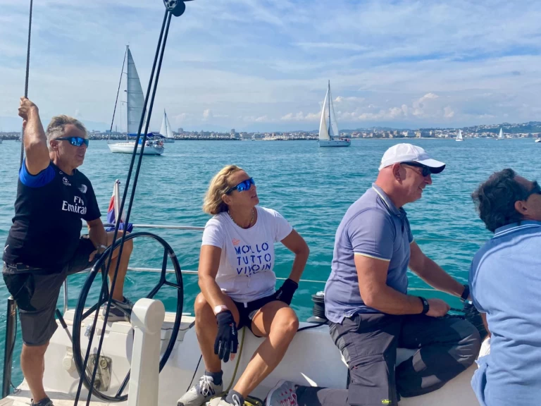 Boot mieten Marina Baotić günstig Elan 410 Performance