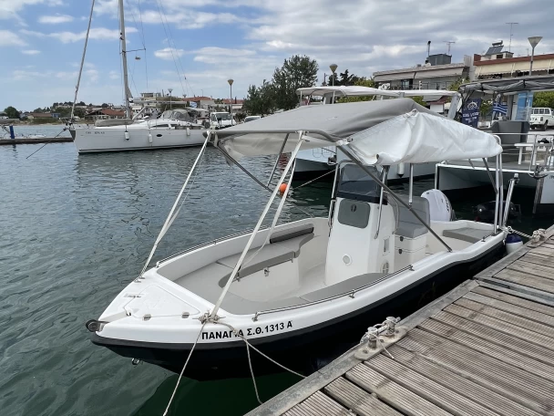 Motorboot mieten in Néa Moudhaniá zum besten Preis