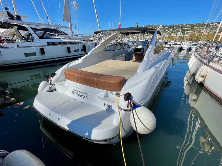 Motorboot mit oder ohne Skipper Sunseeker mieten in Golfe-Juan