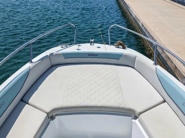 Motorboot mit oder ohne Skipper Salpa mieten in Pula