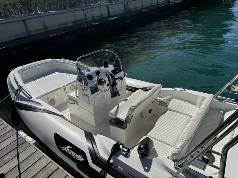 Bootsverleih Zar Zar 57 Classic Luxury Annecy Samboat