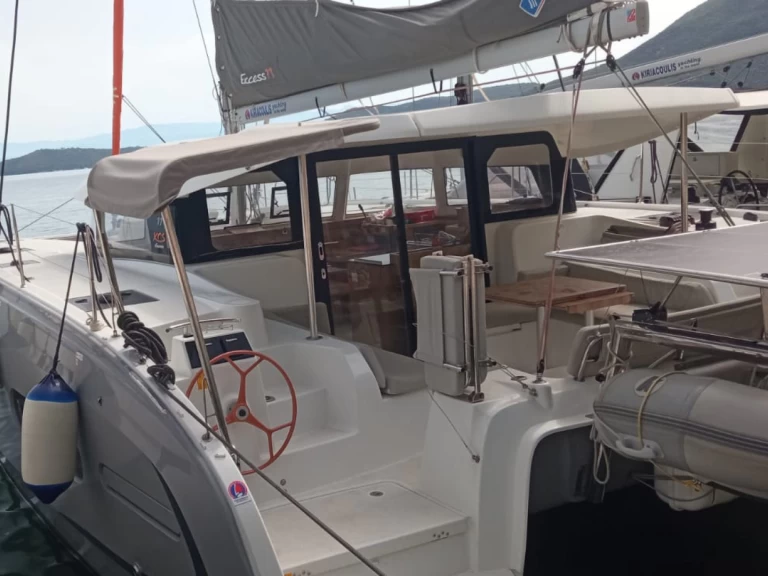 Ein Excess Excess 11 mieten in Ligia