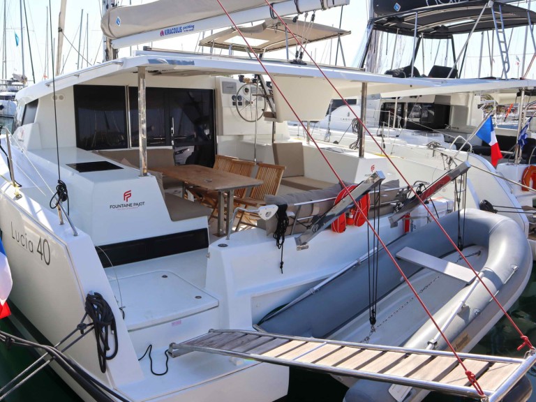 Ein Fountaine Pajot Fountaine Pajot Lucia 40 - 4 cab. mieten in Ligia