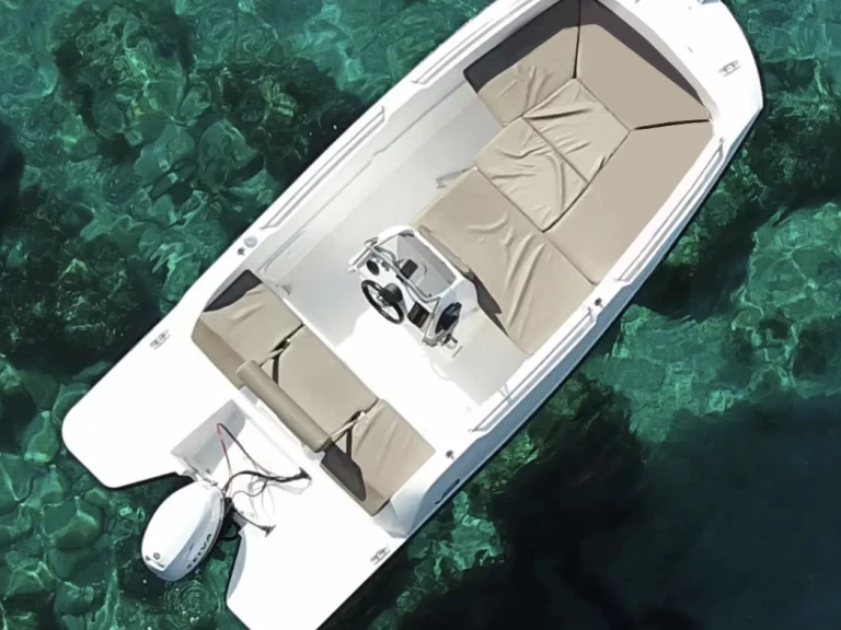 YachtCharter in San Antonio Port - V2 BOATS 5.0 SPORT auf SamBoat