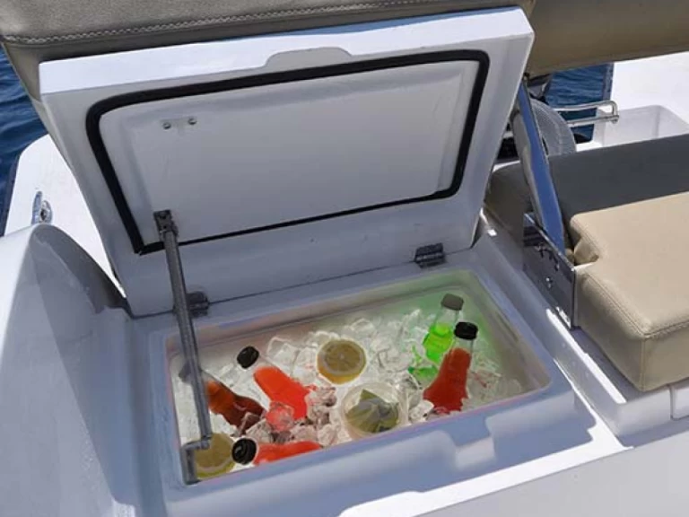 Boot mieten San Antonio Port günstig 5.0 SPORT