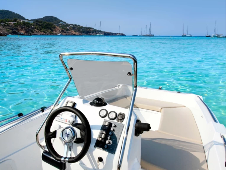 Motorboot mieten in San Antonio Port zum besten Preis