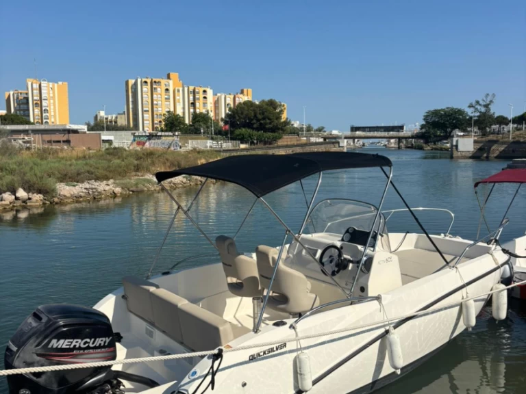 Motorboot mieten in Carnon-Plage zum besten Preis