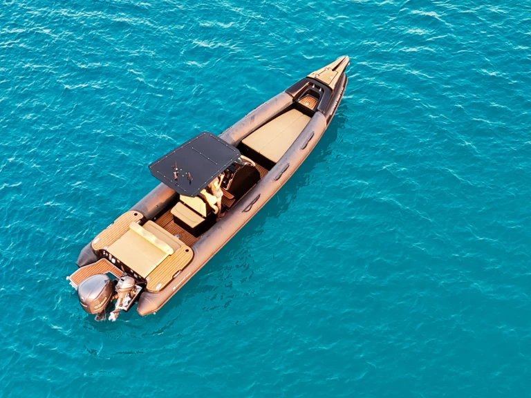 Schlauchboot mieten in Ornós zum besten Preis