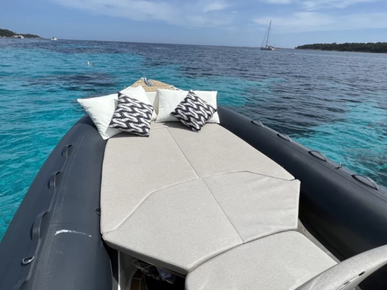 Schlauchboot mit oder ohne Skipper Capelli mieten in Golfe-Juan