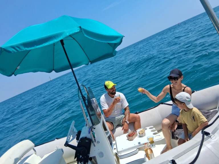 Schlauchboot mieten in Palavas-les-Flots - Bombard Explorer 500 SB