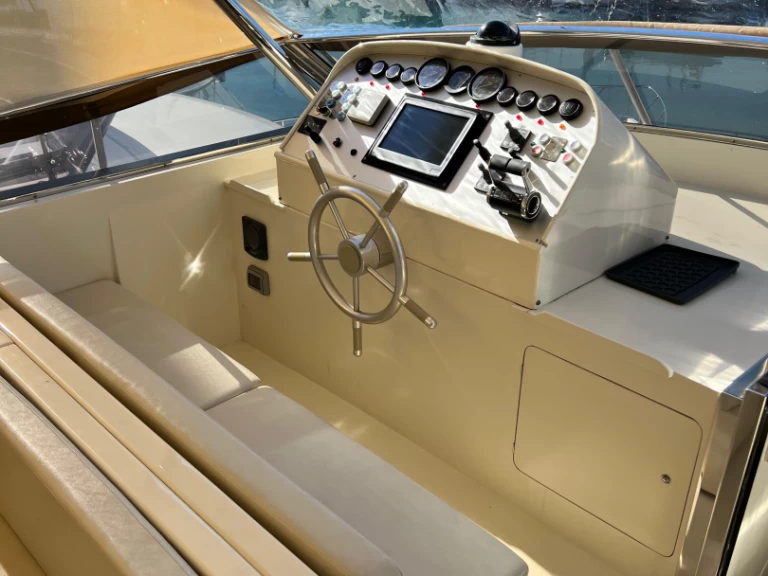 YachtCharter in Porto di Salerno - Falcon falcon 80 auf SamBoat