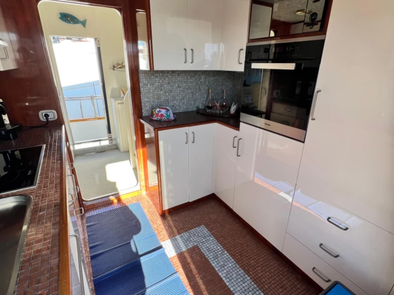 Ein Falcon falcon 80 mieten in Porto di Salerno