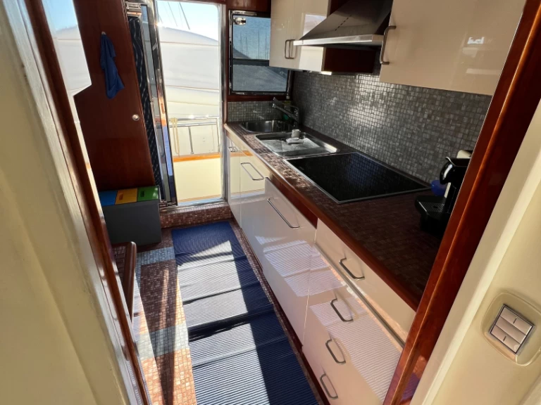 Boot mieten Porto di Salerno günstig falcon 80