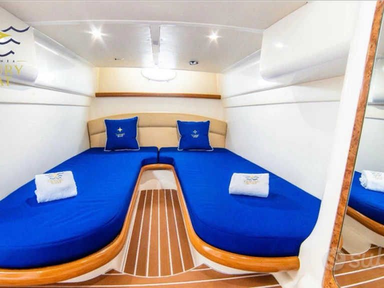 Vermietung Motorboot Sealine mit Führerschein