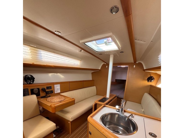 Segelboot mieten in Gouviá - Jeanneau Sun Odyssey 33i