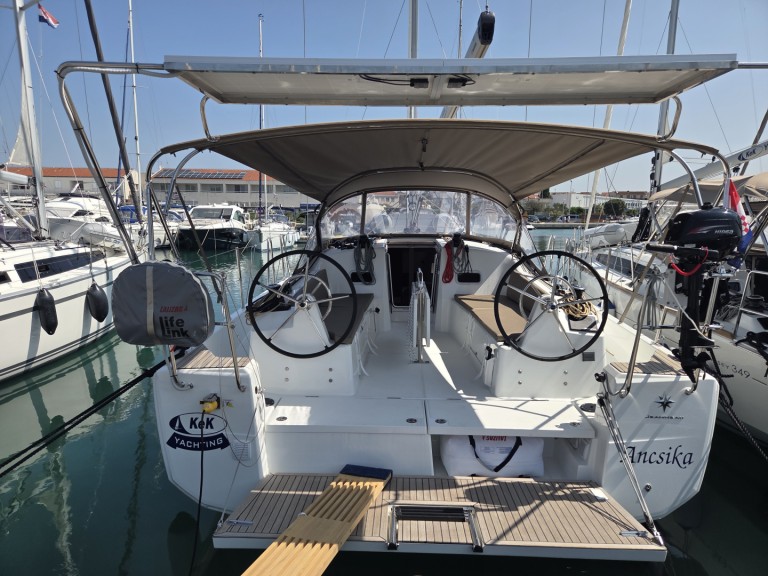 Segelboot mit oder ohne Skipper Jeanneau mieten in Pirovac