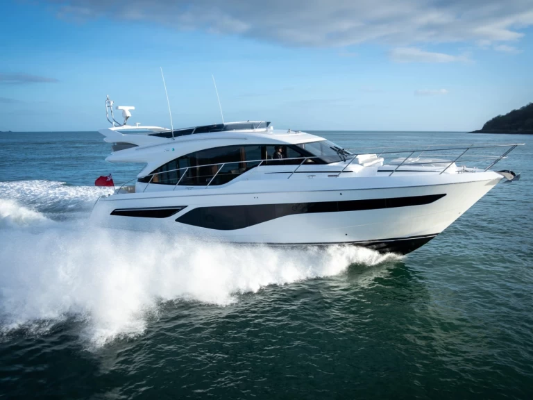 YachtCharter in Antibes - Princess F55 auf SamBoat